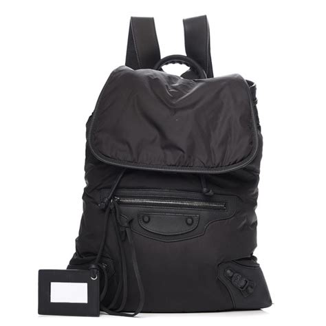 balenciaga traveler backpack